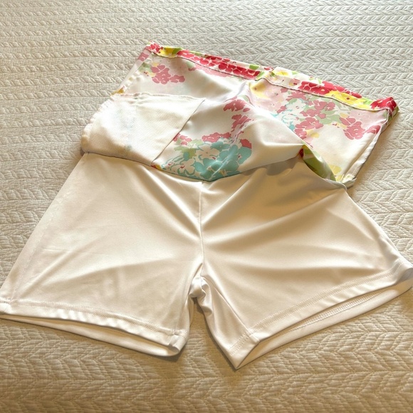 IZOD Golf A-Line White/Floral Skort Like New Size Med/8 - Picture 8 of 14
